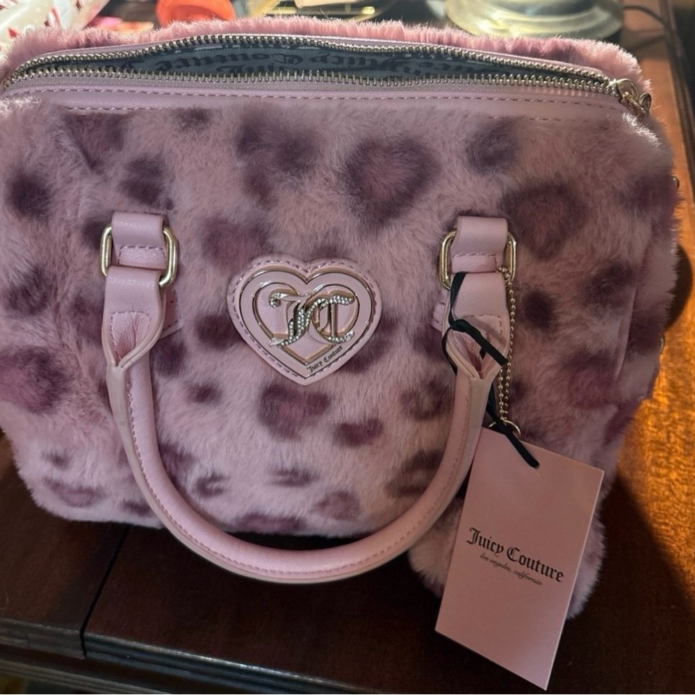 Juicy Couture Lets get cozy leopard bag
